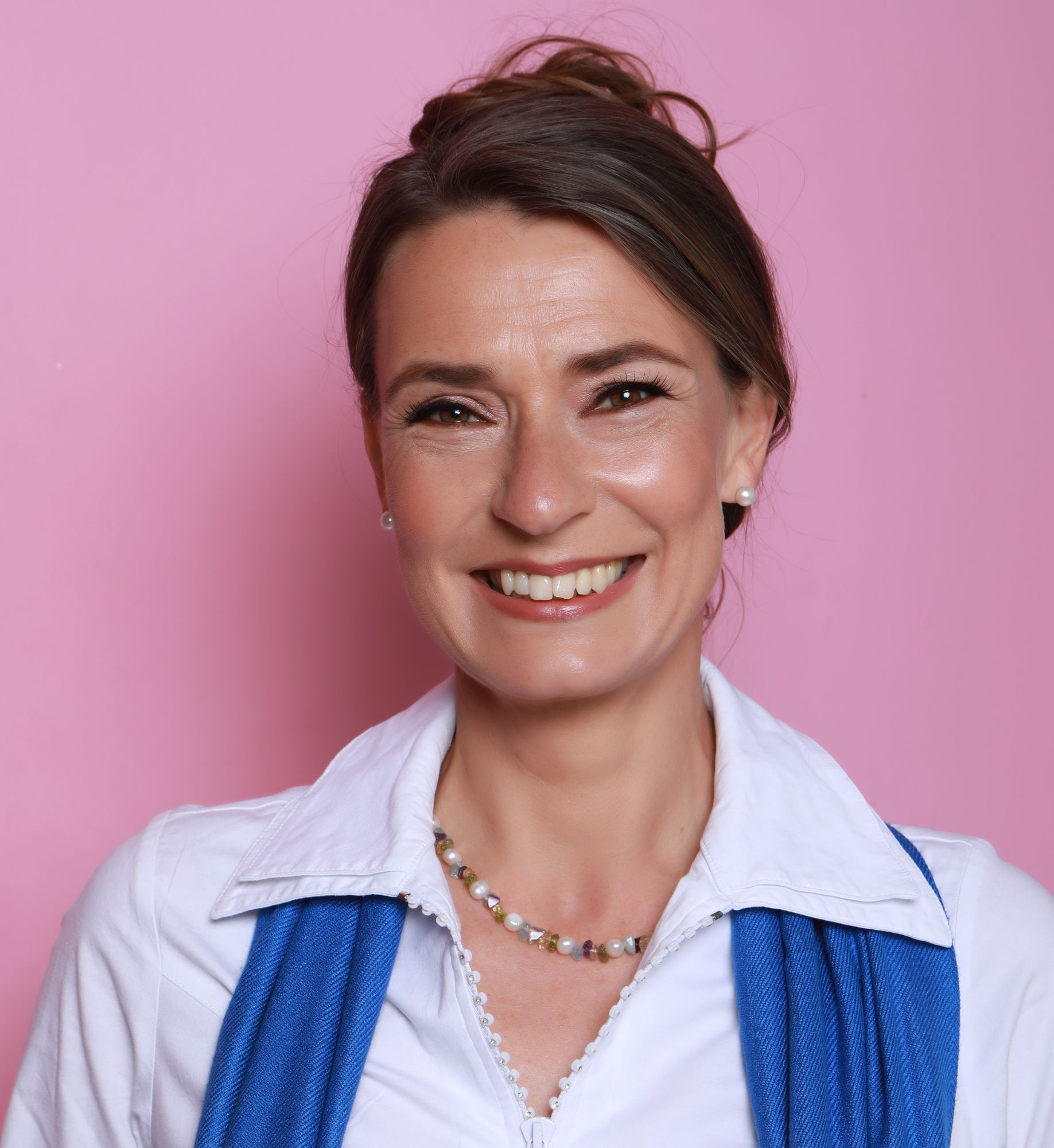 Vivienne Artz.jpg